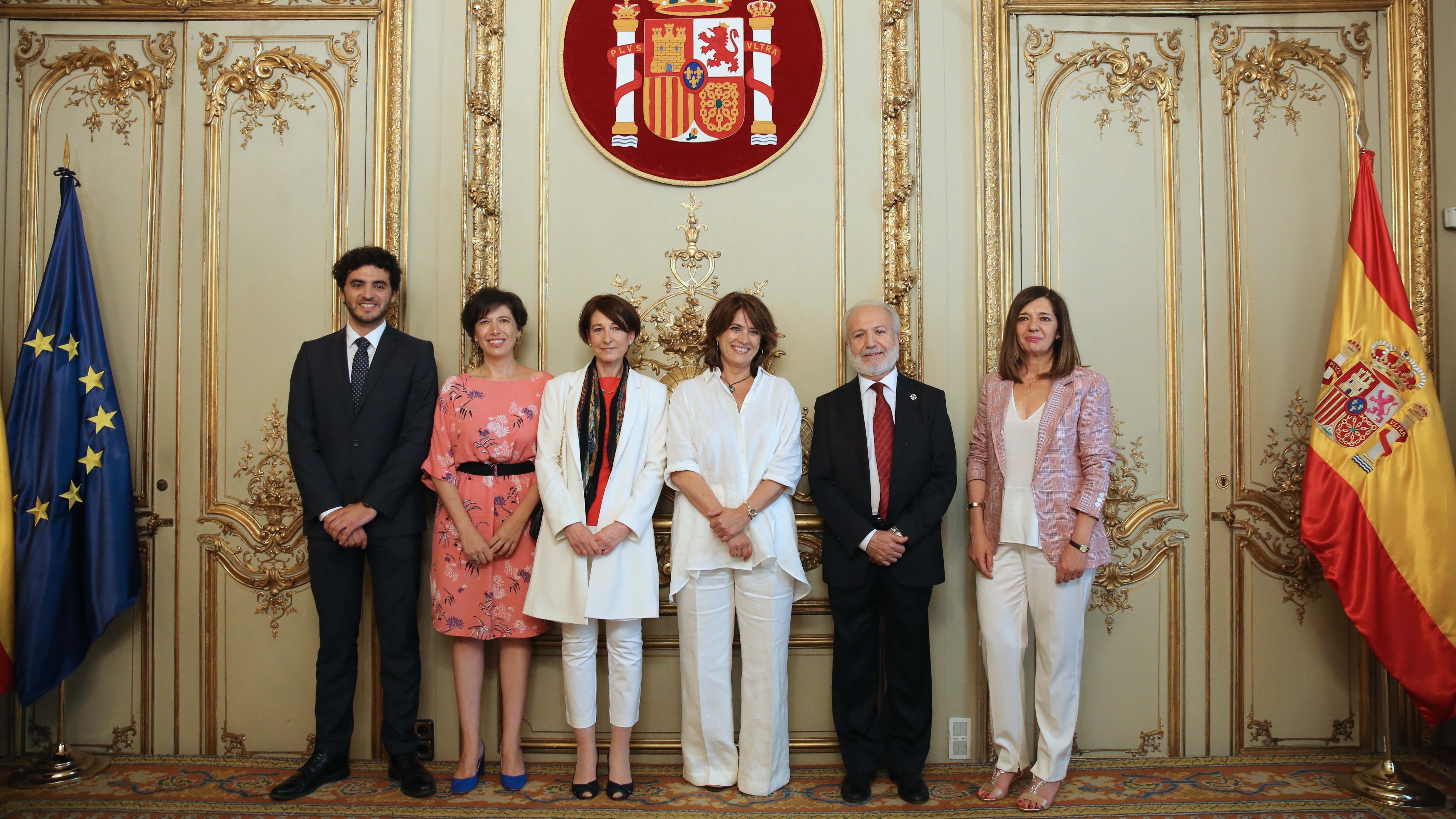 La ministra de Justicia, Dolores Delgado, con los nuevos altos cargos del Ministerio de Justicia