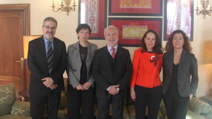 El secretario de Estado de Justicia se reúne con la directora del ...