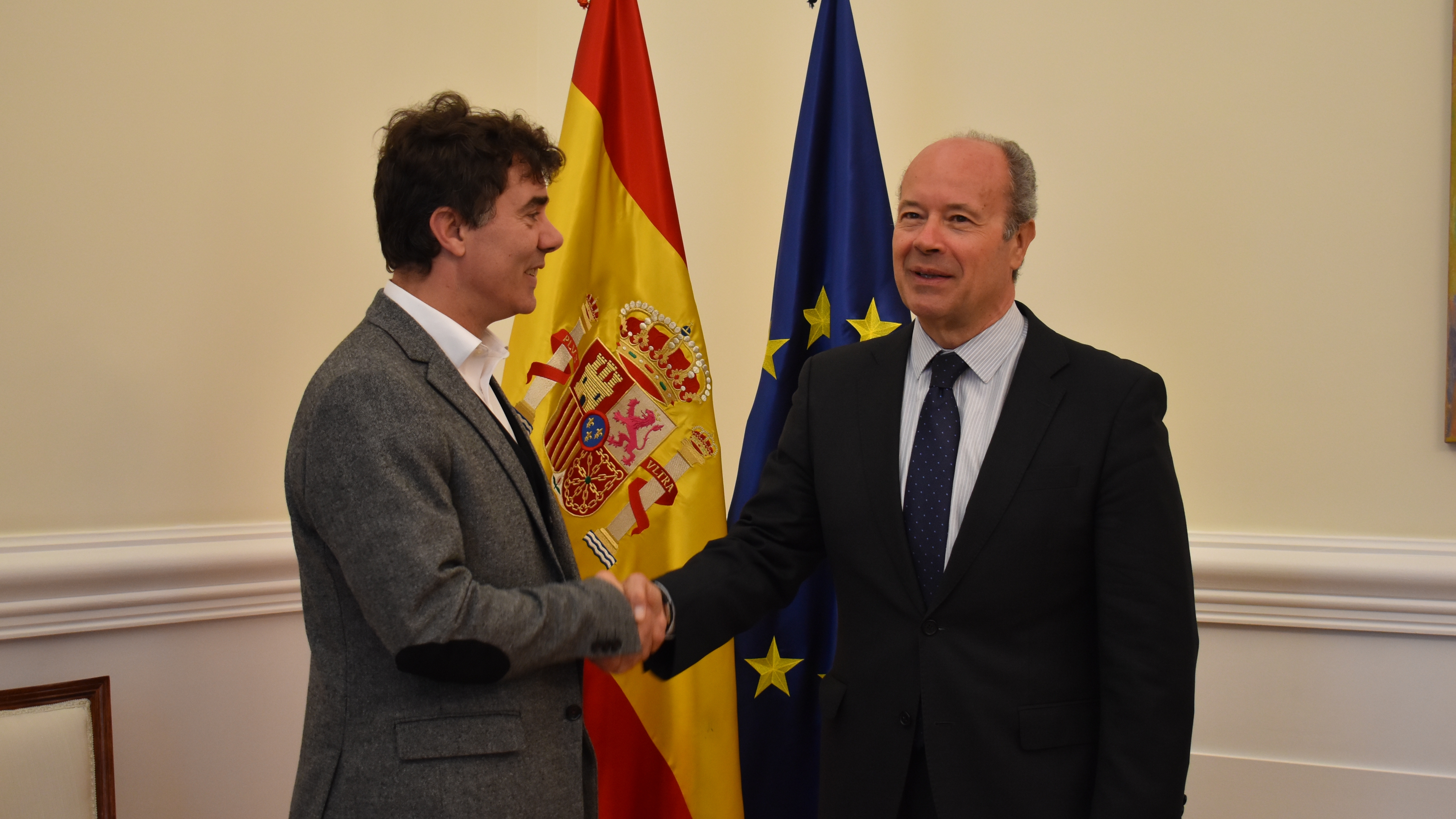 El ministro de Justicia, Juan Carlos Campo, con el consejero navarro de Políticas Migratorias y Justicia, Eduardo Santos