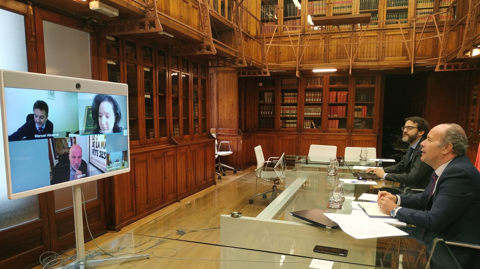 Videonconferencia con asociaciones judiciales