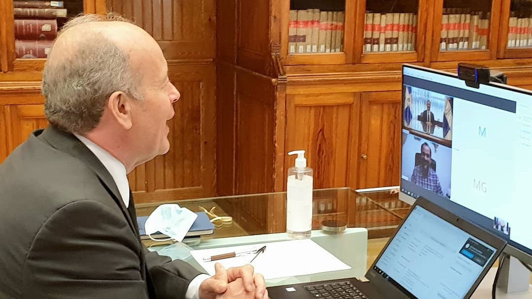 El ministro de Justicia, Juan Carlos Campo, durante su encuentro bilateral por videoconferencia con el presidente de la Suprema Corte de Justicia de la República Dominicana, Luis Henry Molina, y el embajador de la República Dominicana en España