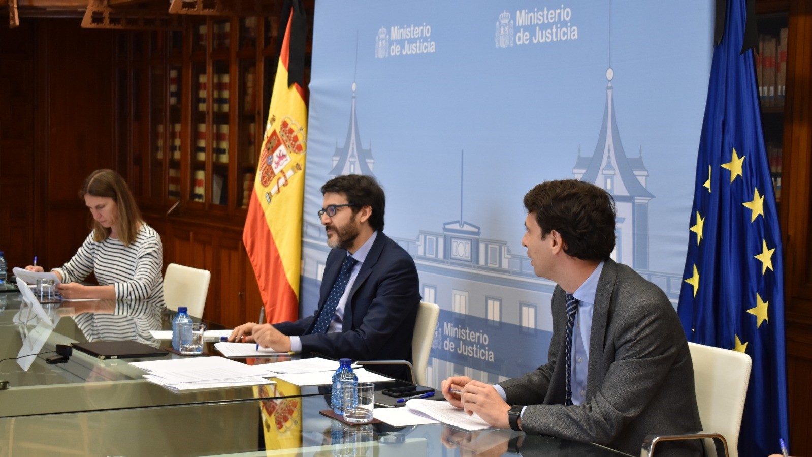 Justicia, el CGPJ y las comunidades aut&oacute;nomas acuerdan que el sistema de cl&aacute;usulas suelo se mantenga hasta el 31 de diciembre 