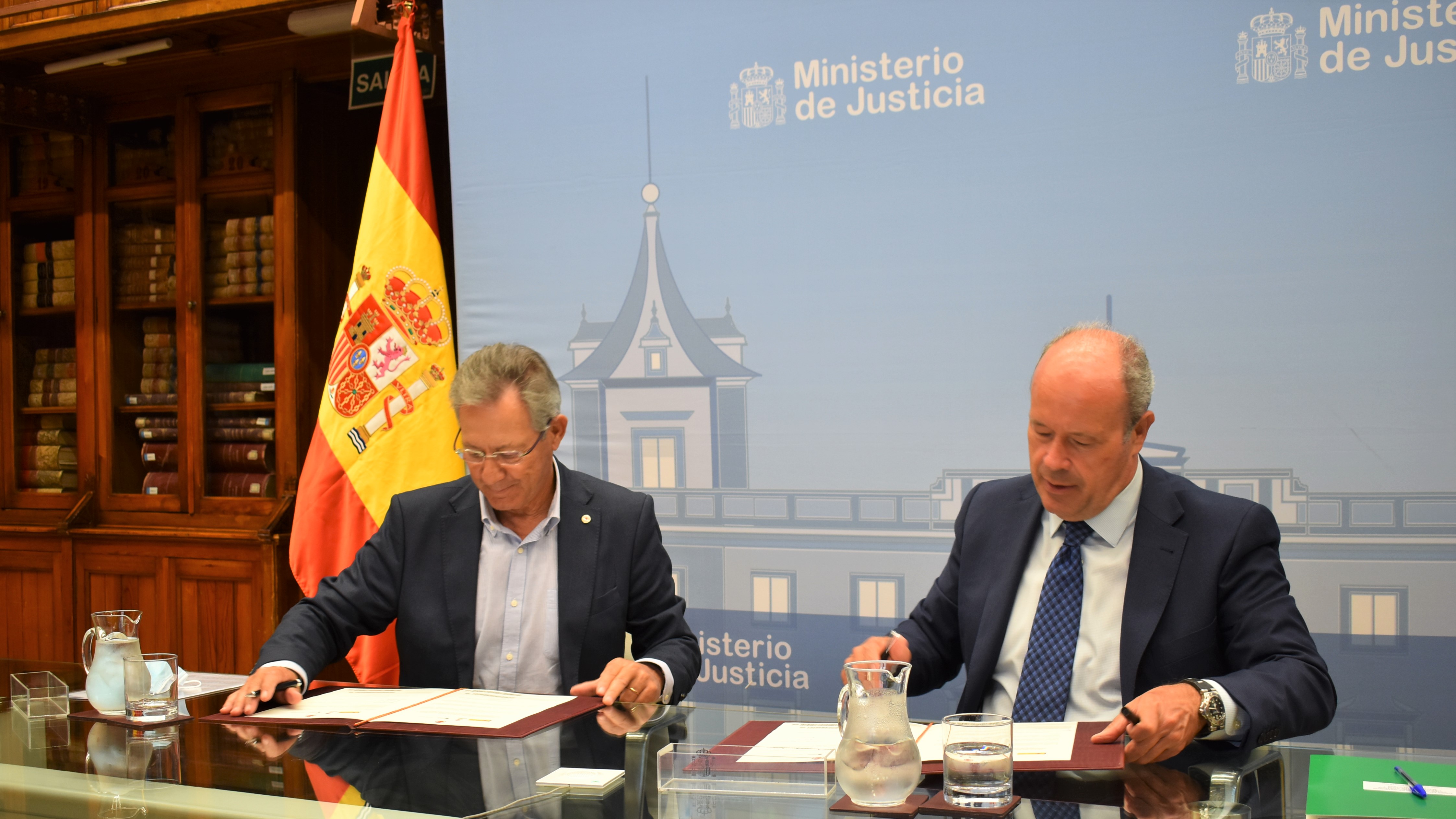 Canarias se adhiere al acuerdo entre el Ministerio de Justicia y Cruz Roja en materia humanitaria e identificaci&oacute;n de cad&aacute;veres