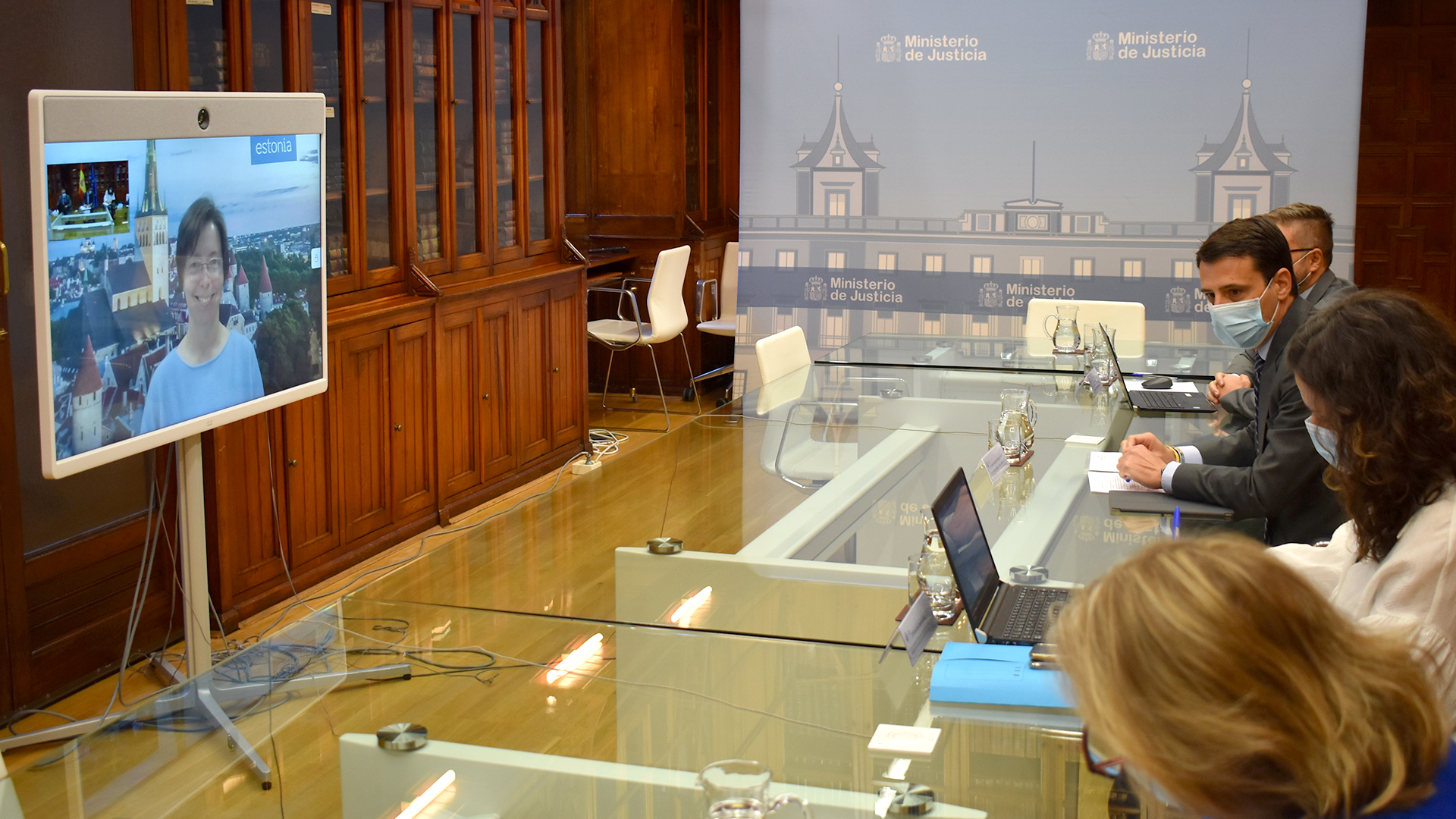 Reuni&oacute;n Ministerio-Embajada de Estonia