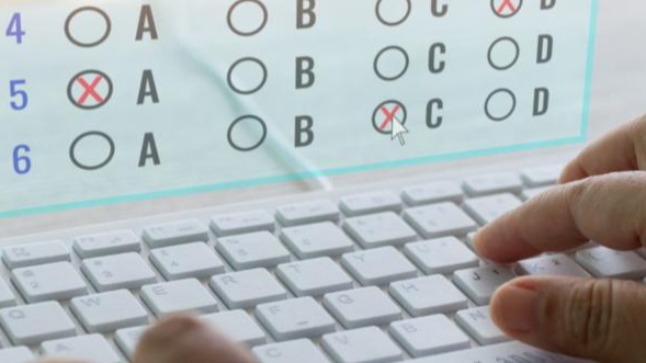 Examen de acceso a la profesi&oacute;n de procurador