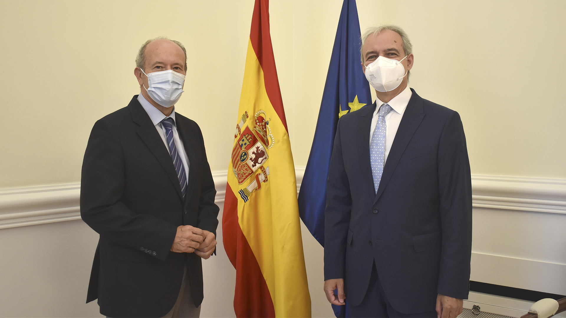 Campo recibe al presidente del Consejo General de Colegios Oficiales de Graduados Sociales de España Ricardo Gabaldón