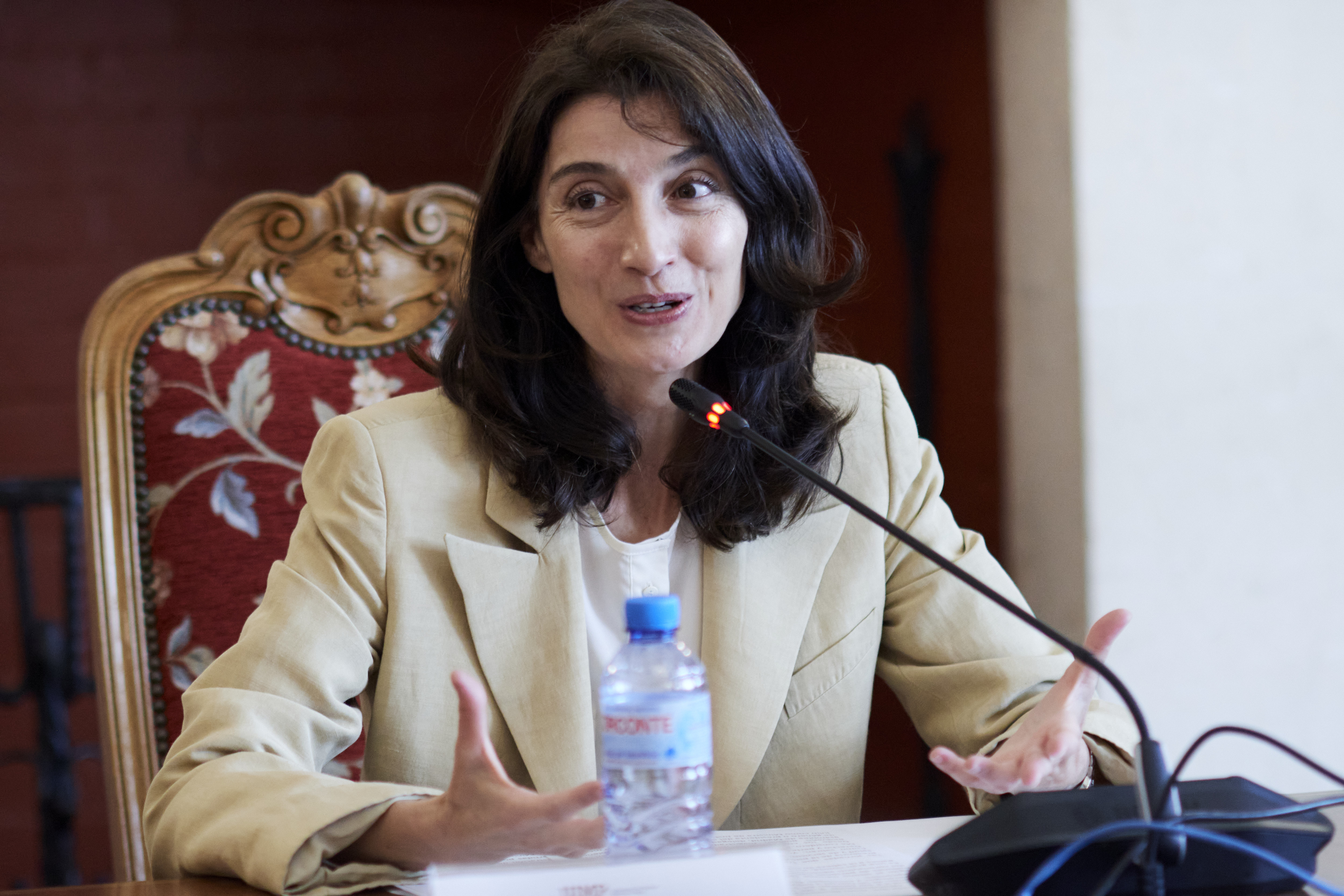Pilar Llop en los cursos de verano de la Universidad Menéndez Pelayo