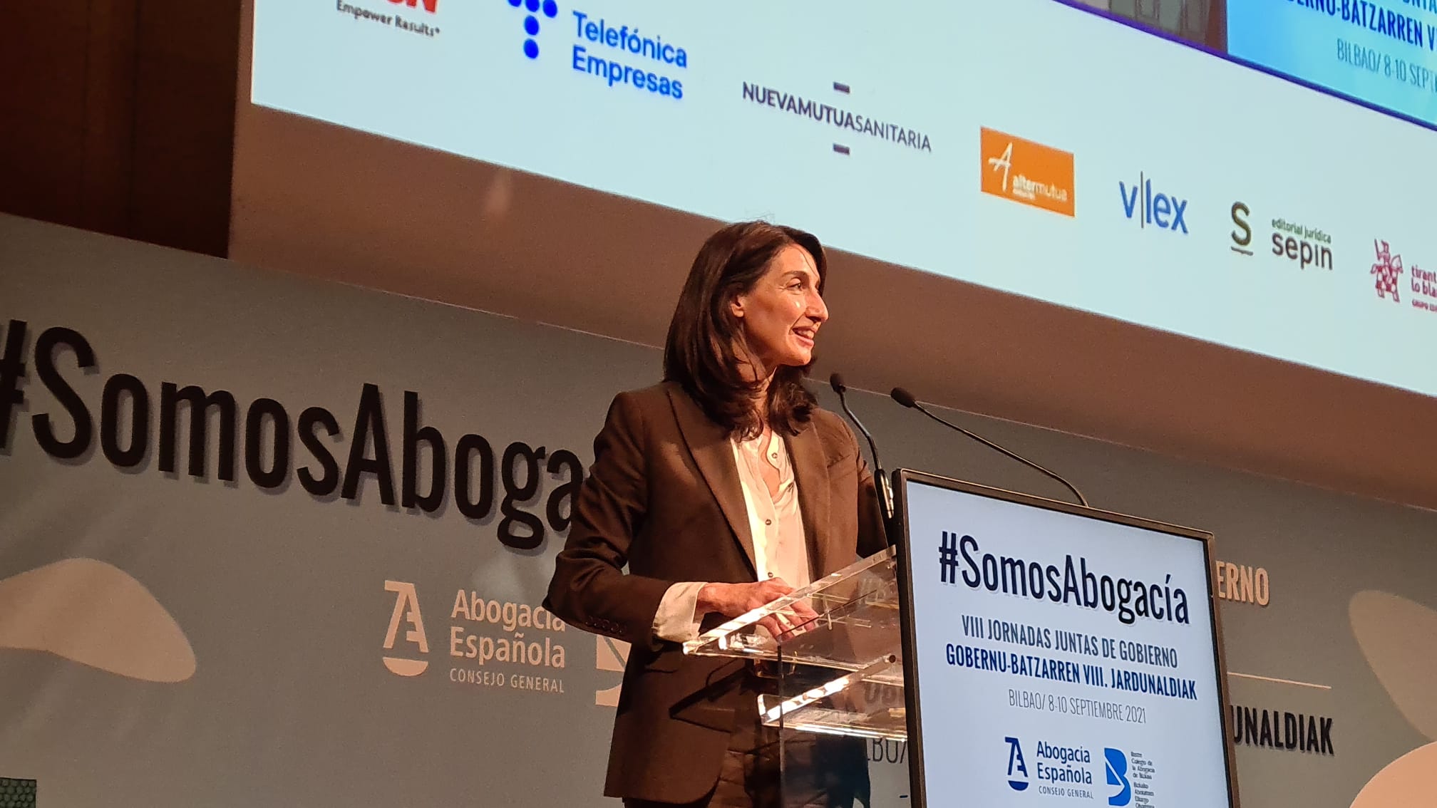Pilar Llop en las VIII Jornadas de las Juntas de Gobierno de la Abogacía Española celebradas en Bilbao