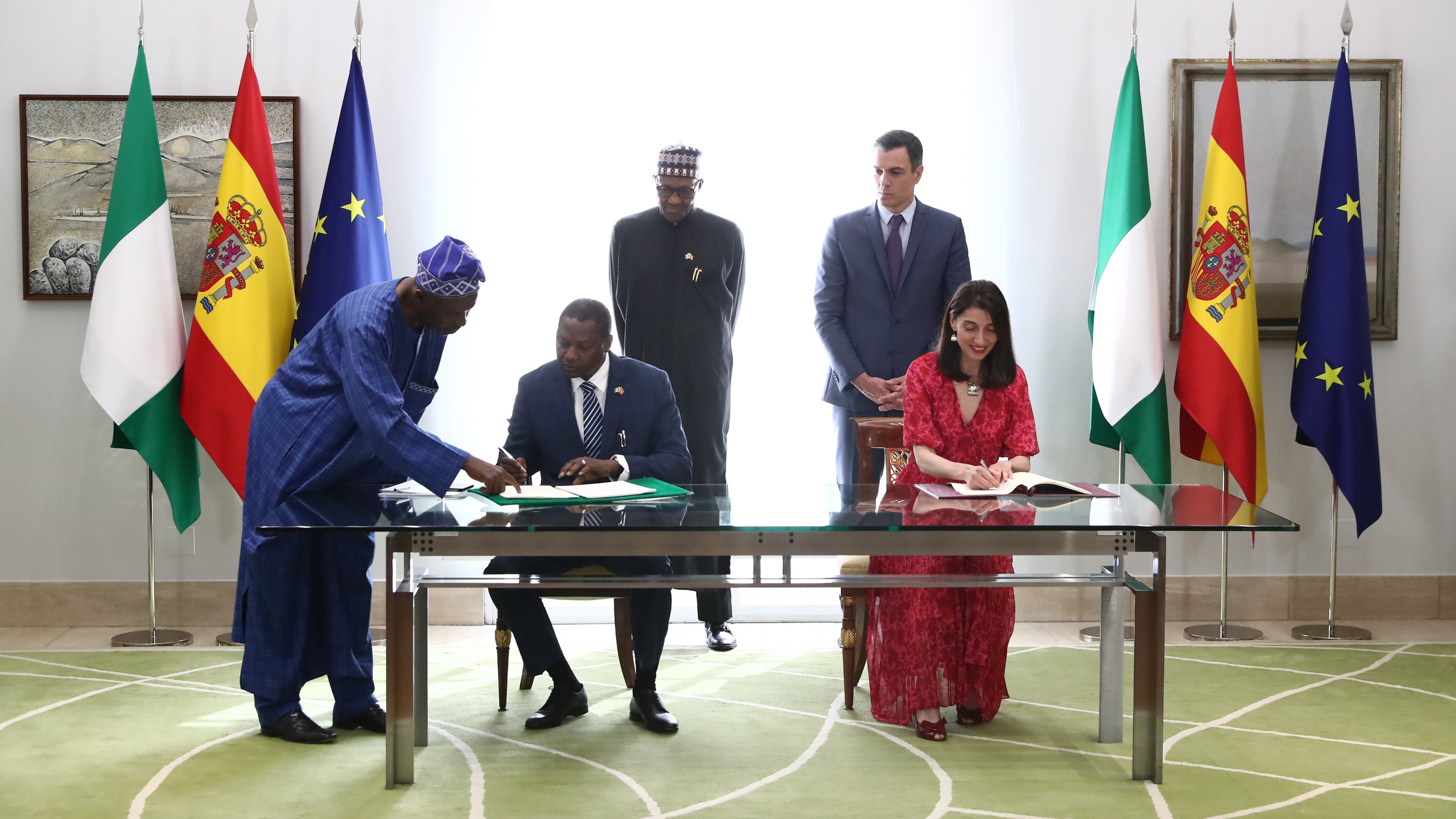 Llop firma tres tratados internacionales de cooperación jurídica con Nigeria