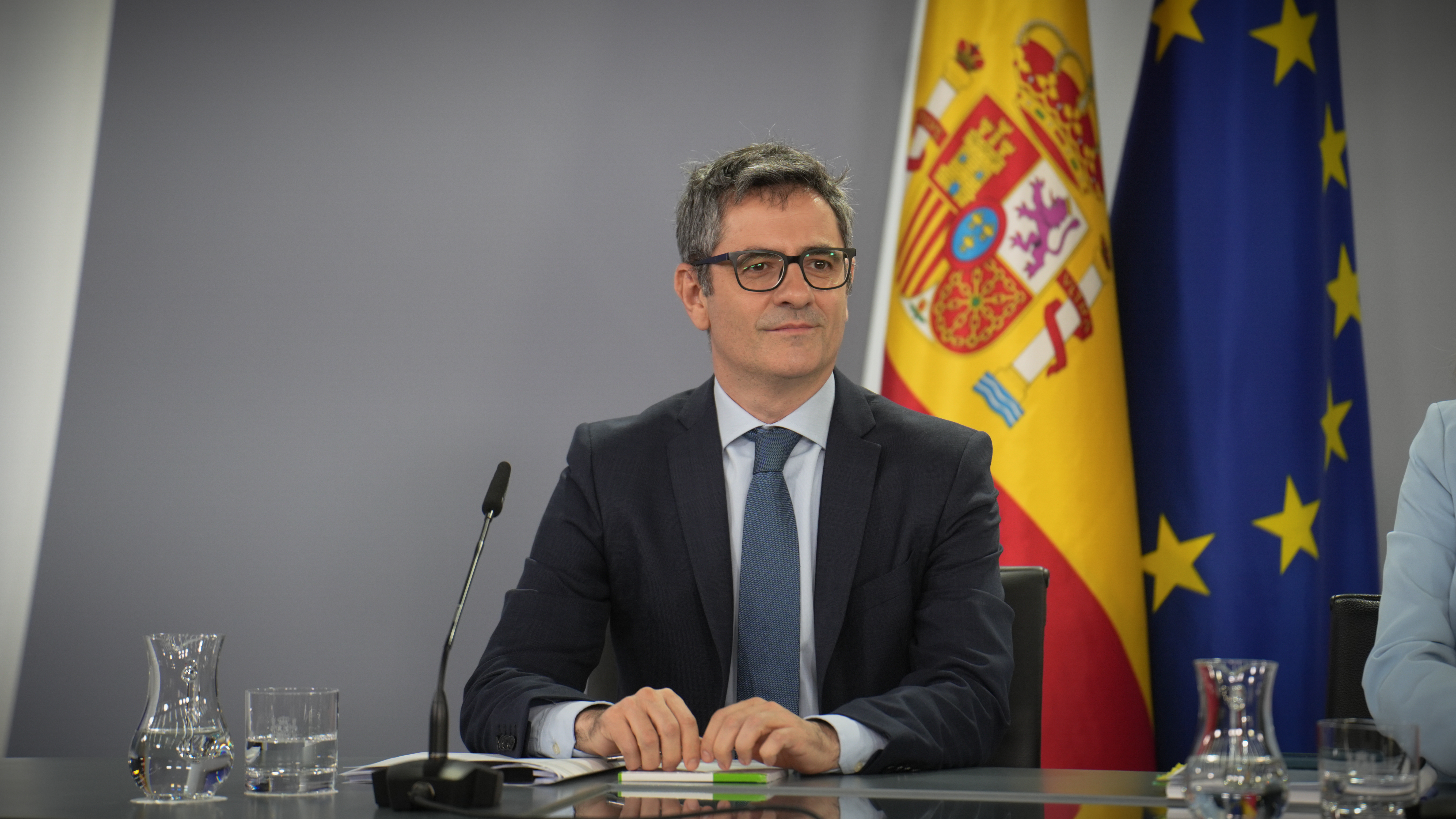 Imagen del ministro Félix Bolaños en su comparecencia en la rueda de prensa del Consejo de Ministros