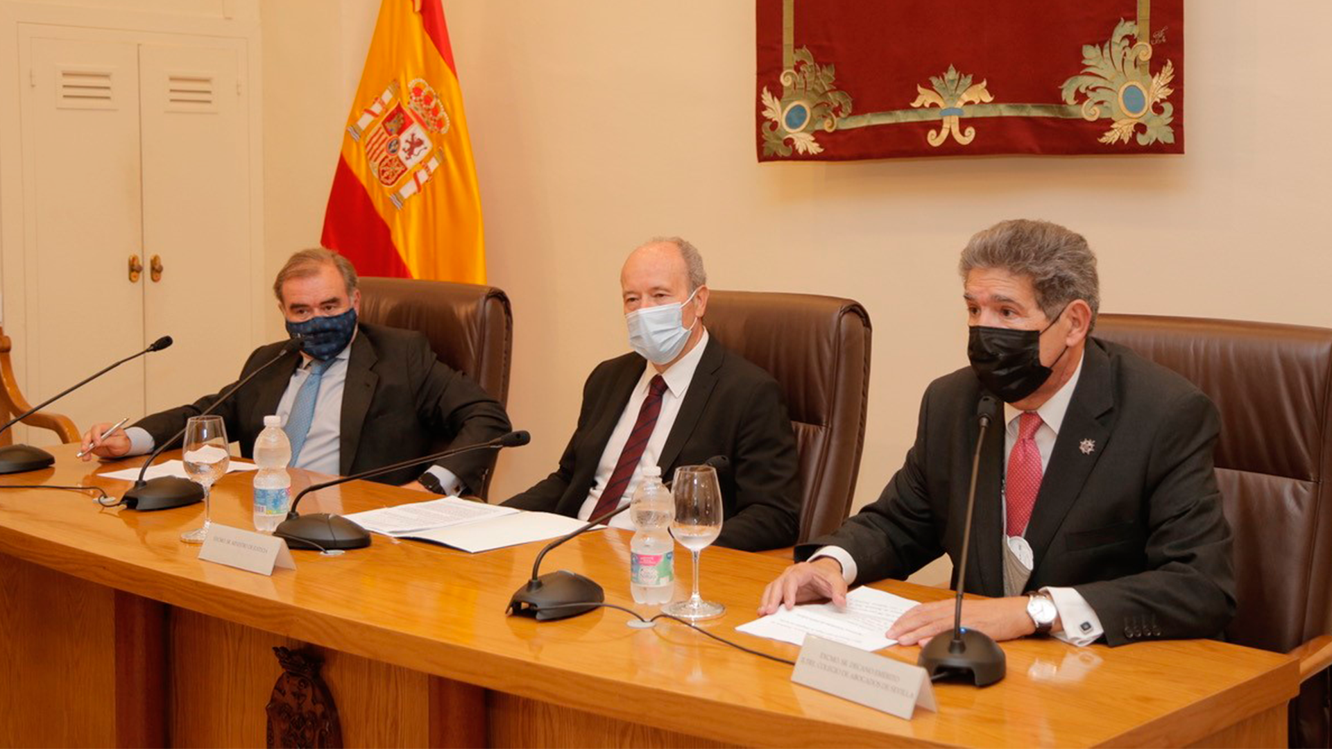 Visita del ministro de Justicia al Colegio de Abogados de Sevilla