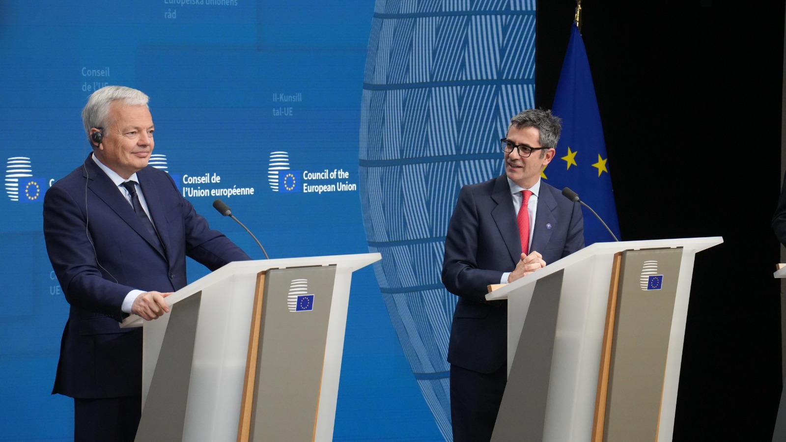 Félix Bolaños con Didier Reynders, durante la sesión JAI en Bruselas 