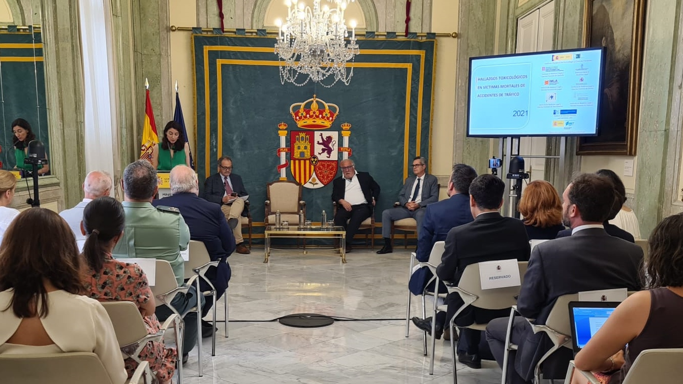 Llop en la presentación Memoria del INTCF