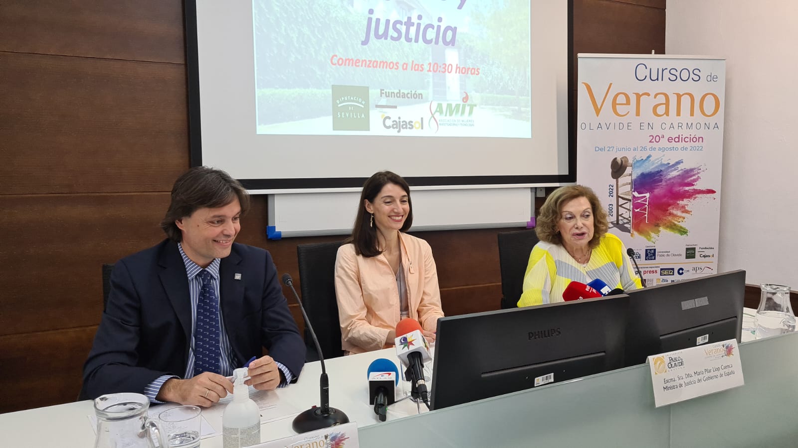 Pilar Llop en el acto inaugural del Curso Mujeres y Justicia