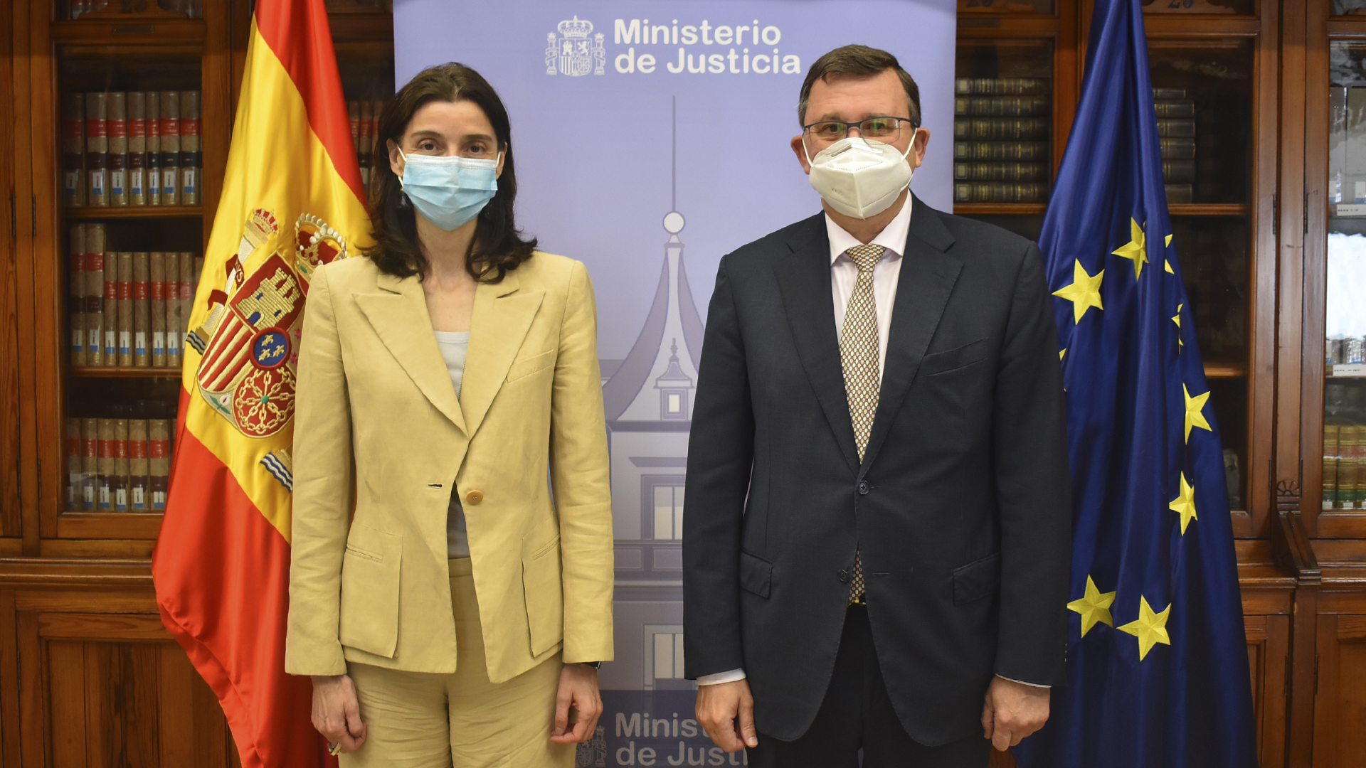 Pilar Llop y Jose Ángel Martínez