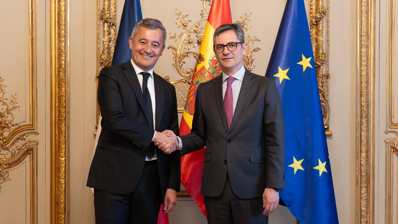 Bolaños recibe al ministro de Justicia de Francia, Gérald Darmanin