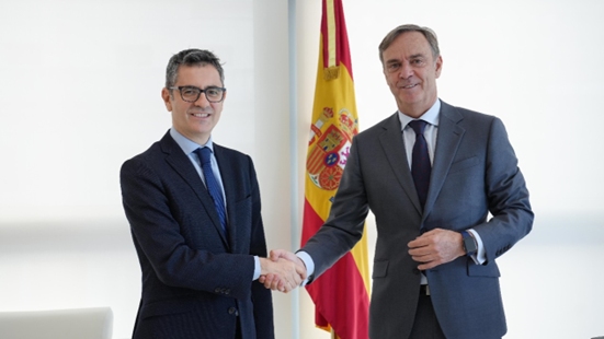 Félix Bolaños con el presidente de la Audiencia Nacional