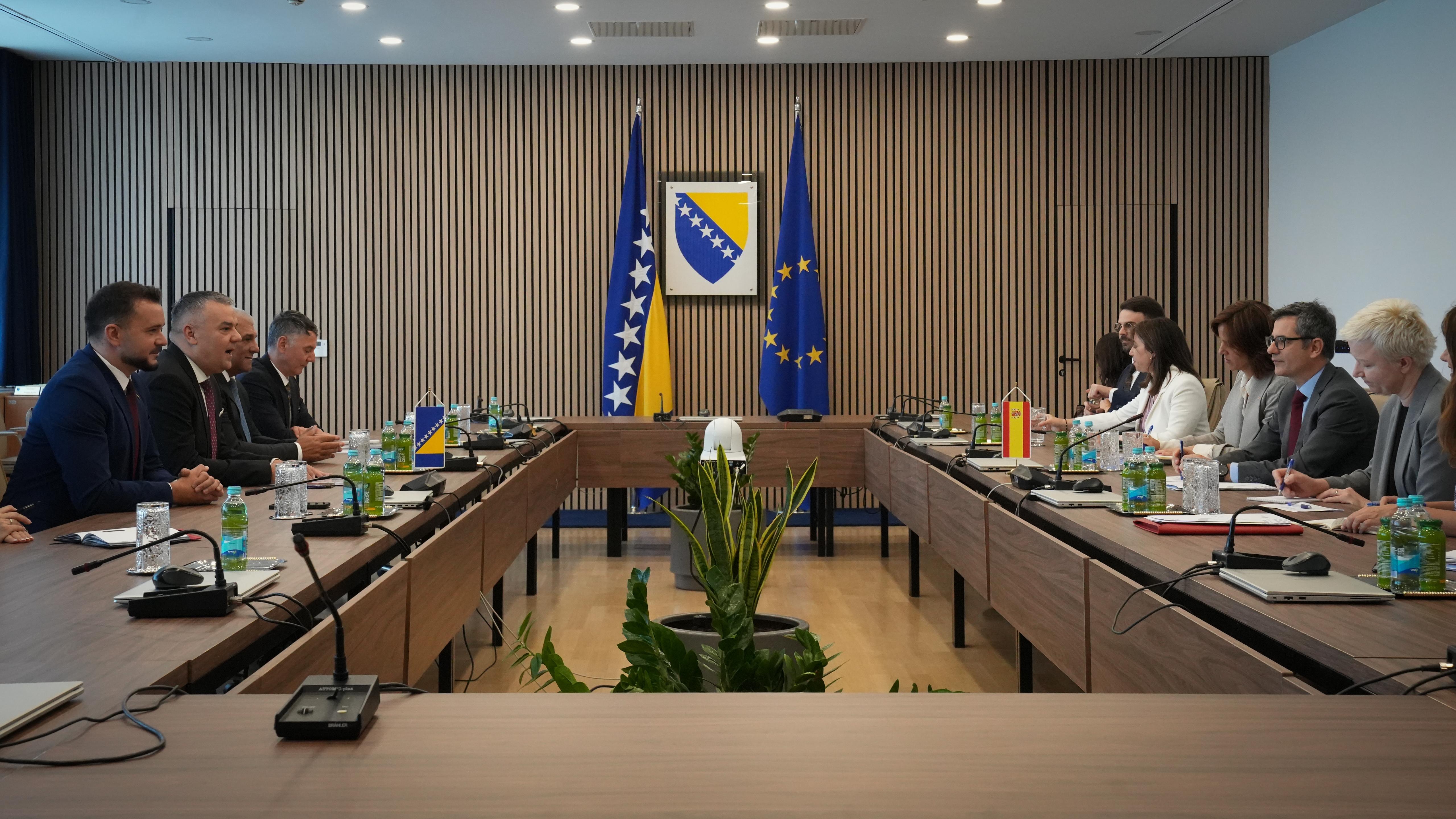 Félix Bolaños, durante su reunión con los ministros de Exteriores y Justicia de Bosnia 