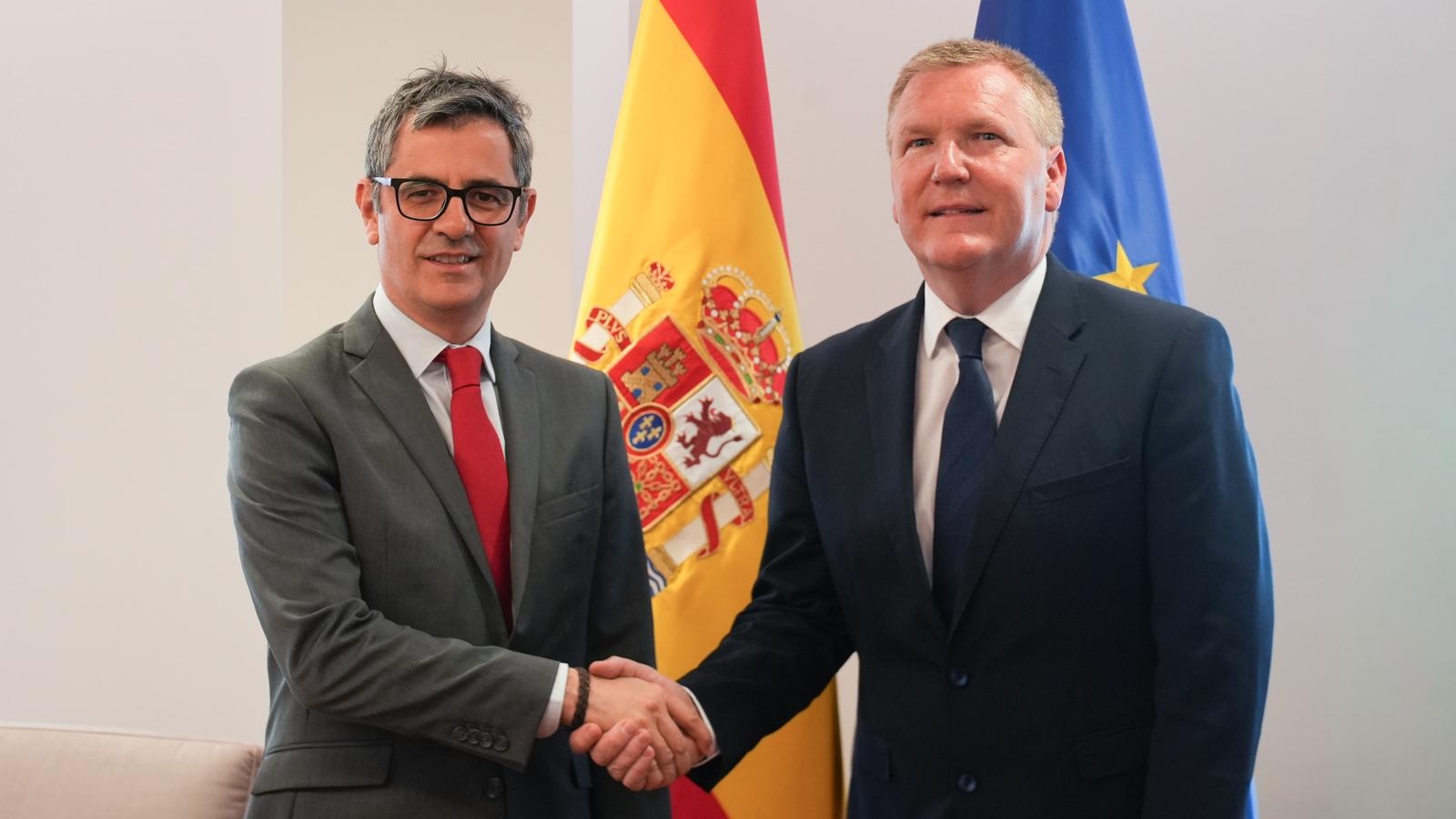 Bolaños se reúne con el comisario europeo de Justicia, Michael McGrath