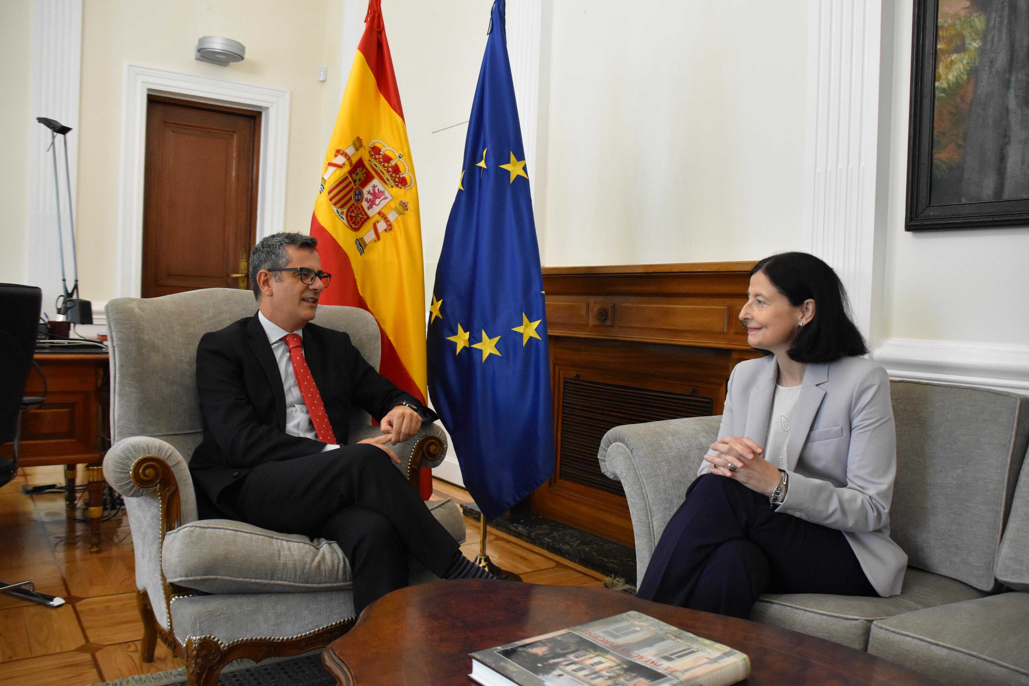 Imagen del artículo Bolaños se reúne con la presidenta del Consejo General del Notariado