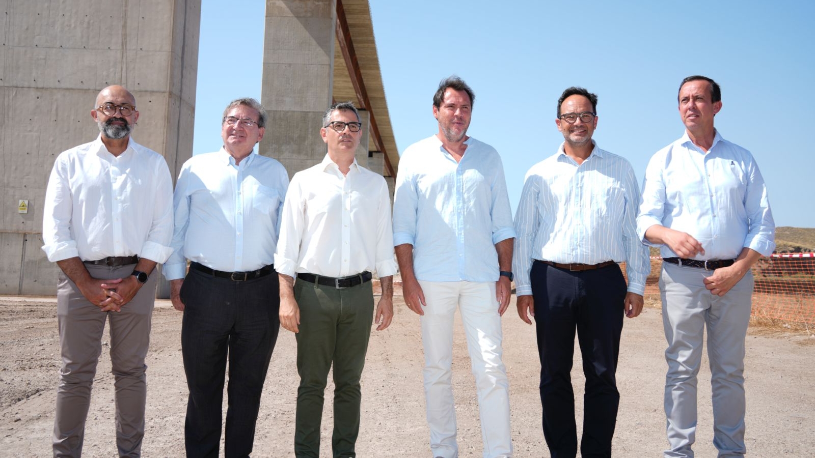 Bolaños durante su visita, junto al ministro Puente, de las obras de la Línea de Alta Velocidad Almería-Murcia